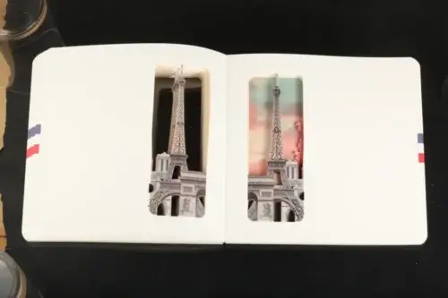 Otvorený 3D zápisník s priestorovým modelom