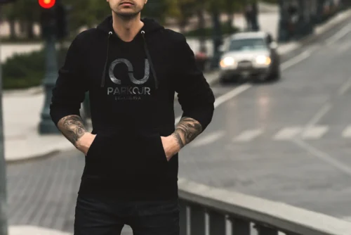 Tímová mikina s odolnou potlačou pre teambuildingy